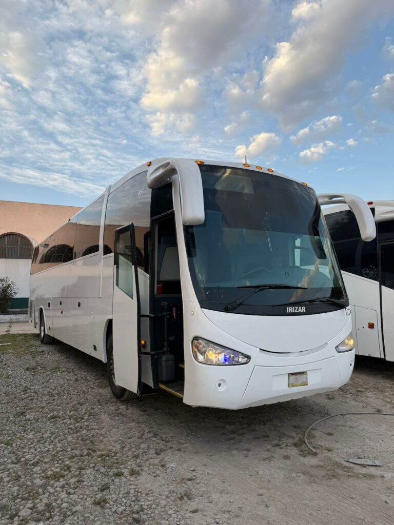 irizar century 47 pasajeros