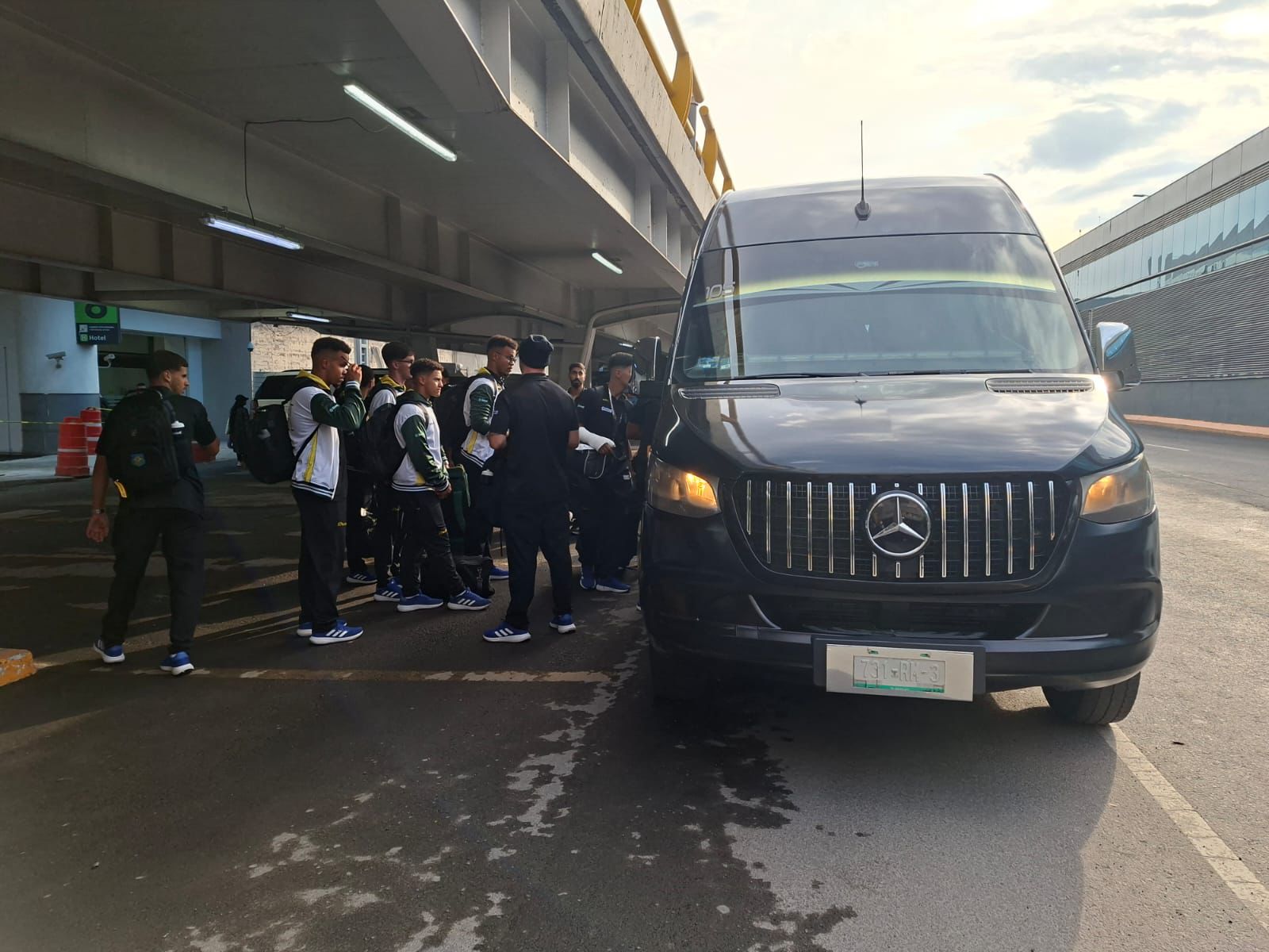 sprinter negra en cdmx